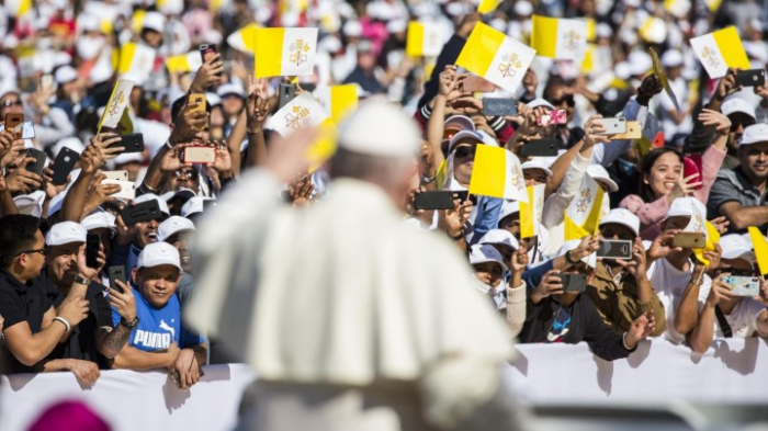 Papst feiert Messe in Abu Dhabi