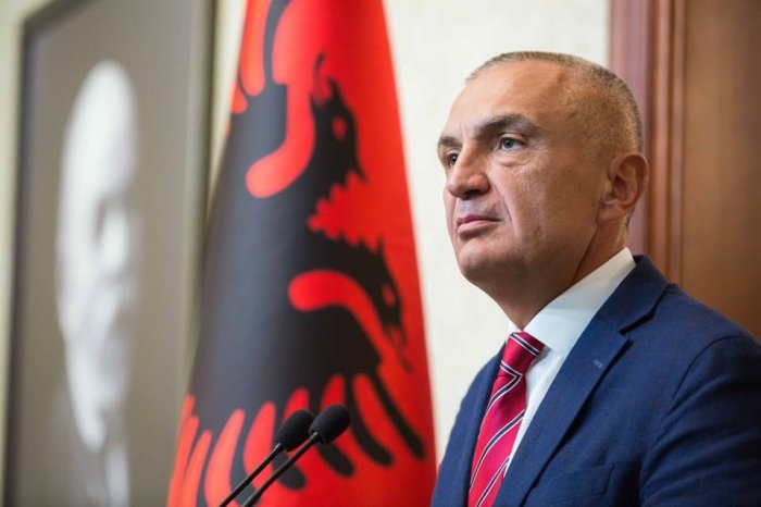   Albanian president due in Baku  