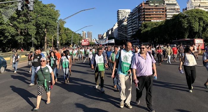 Marchan en Argentina contra la intervención de EEUU