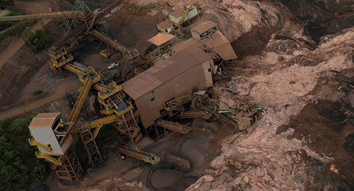 Sube a 142 la cifra de muertos por la rotura de represa minera en Brumadinho