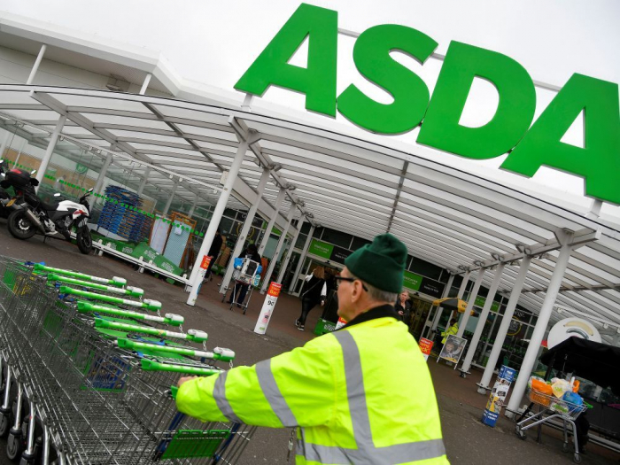 Londres menace de bloquer le projet de fusion Asda-Sainsbury