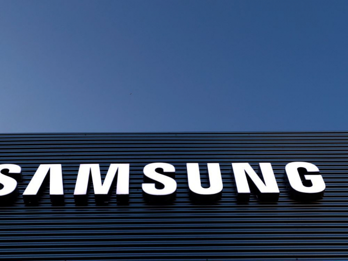 Samsung annonce un smartphone 5G à 2.000 dollars