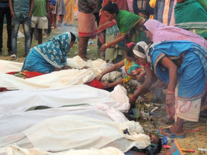   Inde:   133 personnes tuées par de l