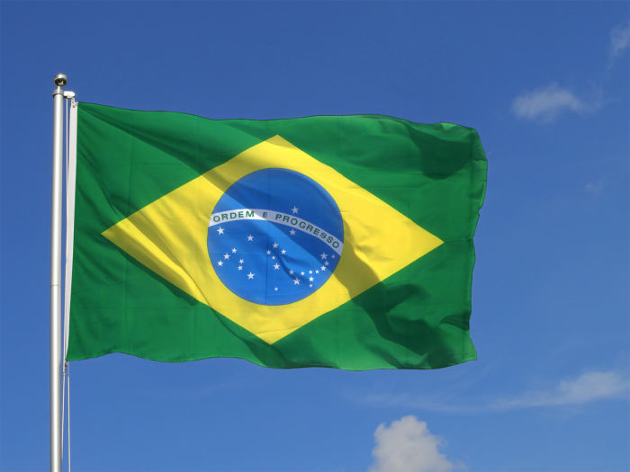 Brésil: un allié de Bolsonaro élu président du Sénat