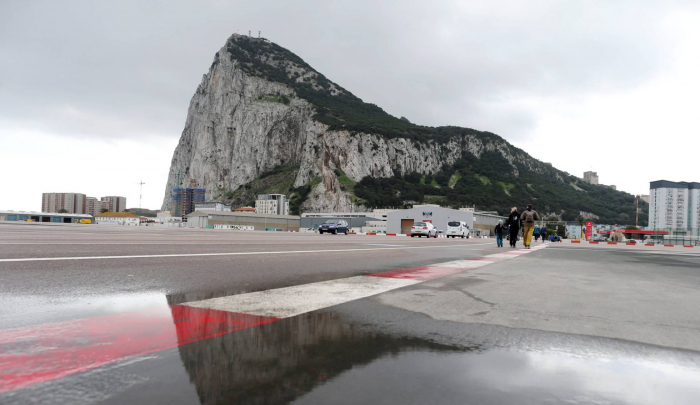 España amaga con denunciar a Reino Unido por Gibraltar