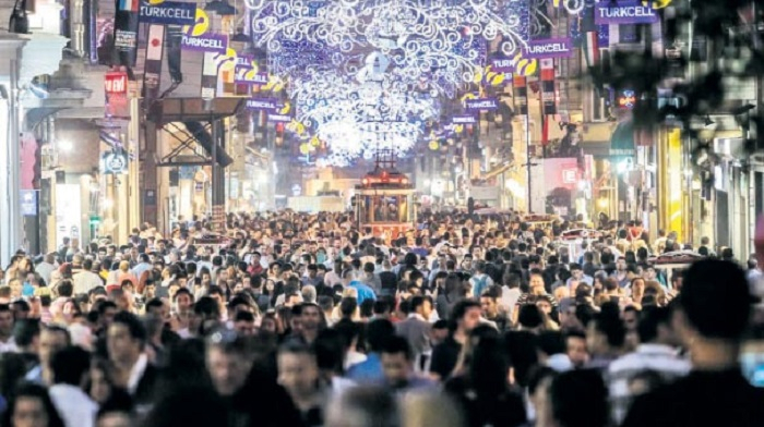  Ötən il İstanbula rekord sayda turist gəlib   