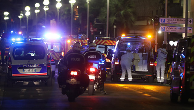 Shootout in Marseille: Police shoot attacker who stabbed 4 people - reports