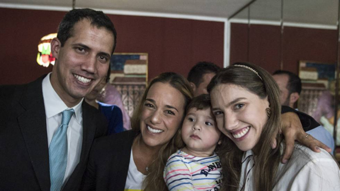 Guaidó denuncia intimidación a su familia mientras aumenta la censura