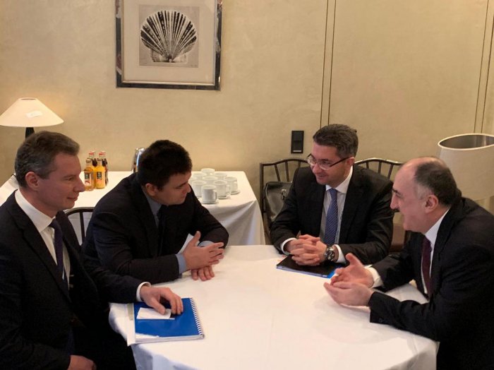   Elmar Mammadyarov rencontre son homologue ukrainien en Allemagne  