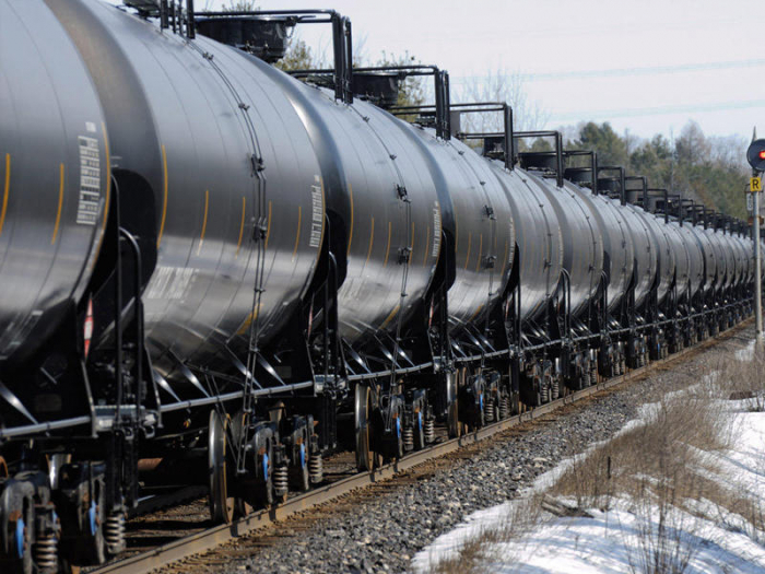 Train carrying oil derails near western Manitoba village