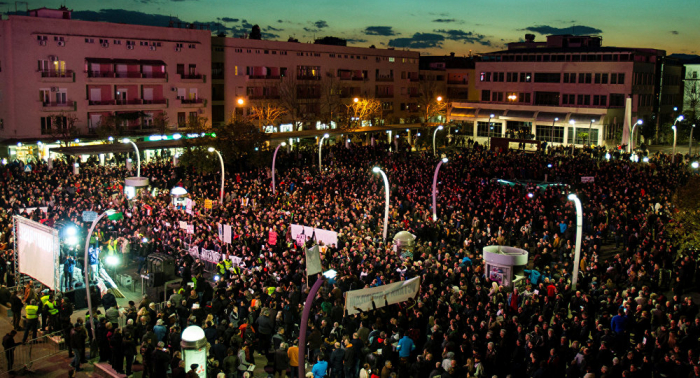   Protestler in Montenegro fordern Rücktritt des Präsidenten –   FOTOs und VIDEO    