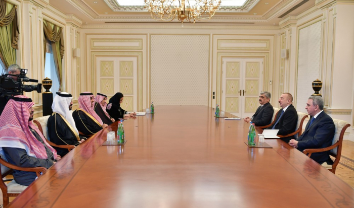  Presidente Ilham Aliyev recibe a la delegación de Arabia Saudita 