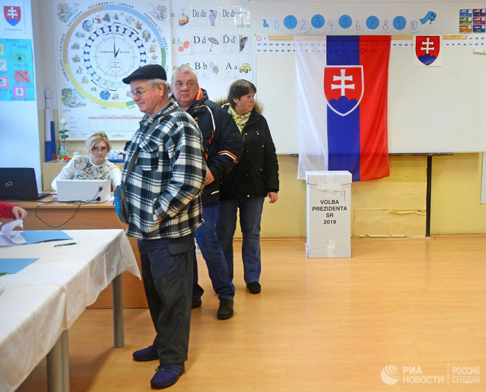  Slovakiyada prezident seçkilərinin ikinci turu keçirilir   
