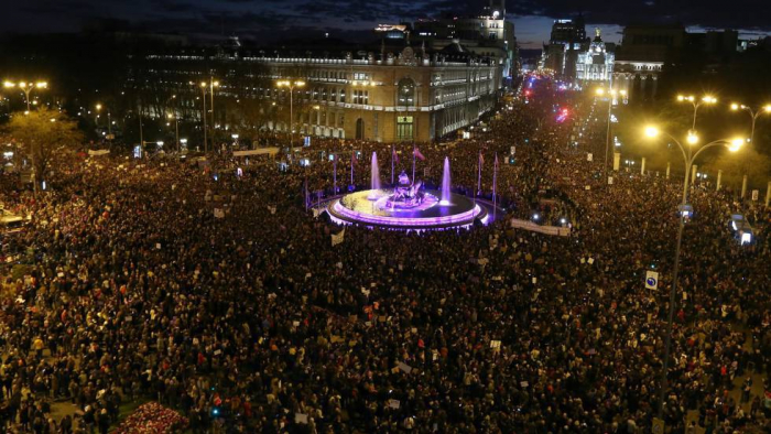   Una movilización masiva exhibe en las calles la fuerza del feminismo  