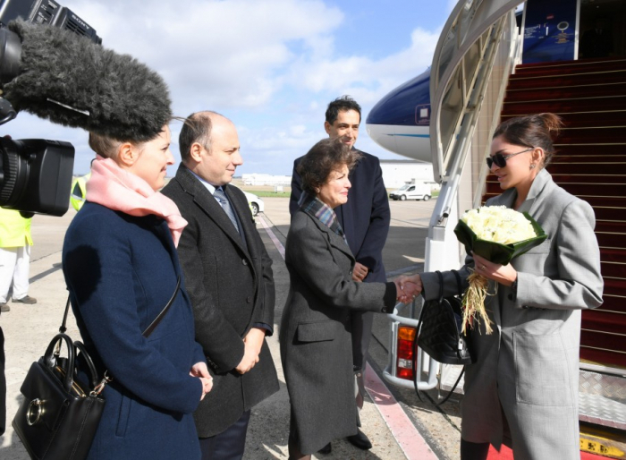  Mehriban Aliyeva se va a Francia 