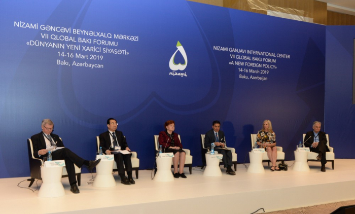  Le VIIe Forum global de Bakou poursuit ses travaux par des panels  