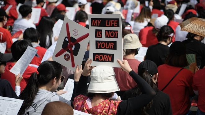 Korea spycam porn: 1,600 fall victim and four men arrested