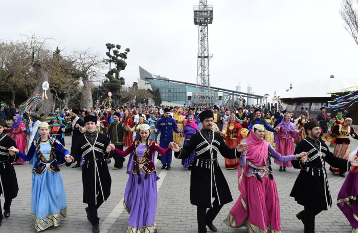 Novruz festivalı turistləri cəlb edir  
