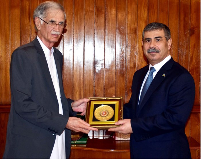  Azerbaijan, Pakistan discuss development of military cooperation