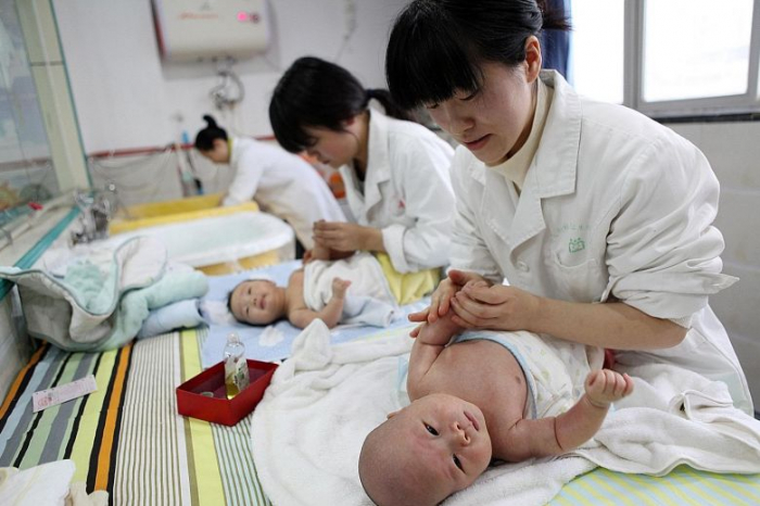 China birth rate plummets despite government relaxing one-child policy