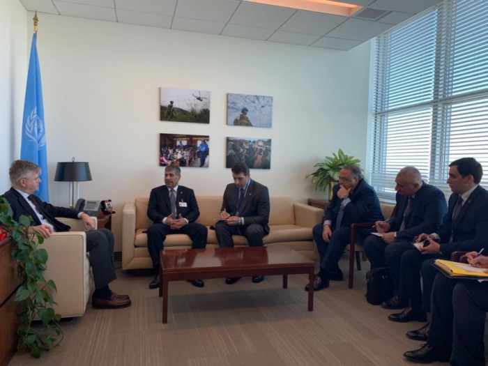   Aserbaidschans Verteidigungsminister trifft stellvertretenden UN-Generalsekretär  