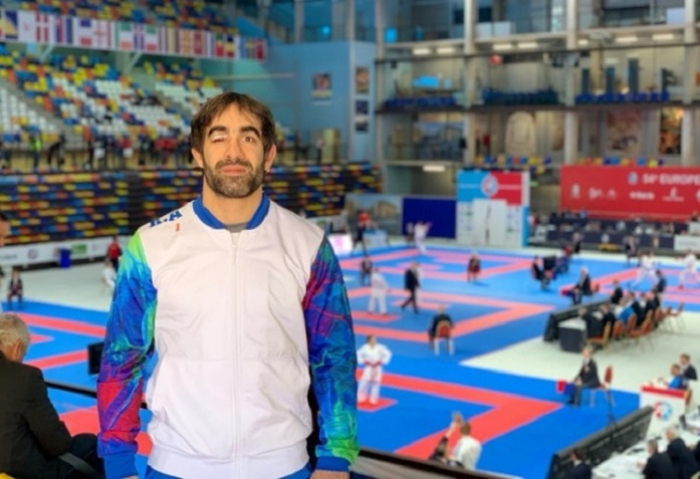 Rafael Ağayev finalda uduzdu   
