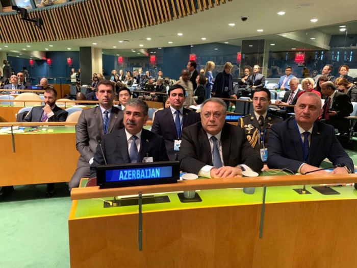 Ministro de Defensa de Azerbaiyán asiste a la reunión de la ONU