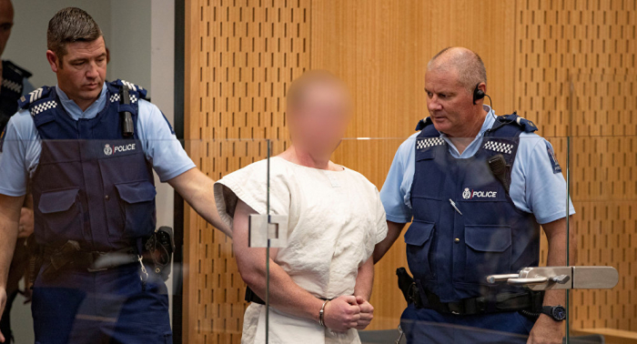 رد فعل غريب من منفذ مجزرة مسجدي نيوزيلندا خلال محاكمته