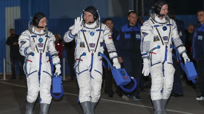 Raumfahrer auf ISS angekommen