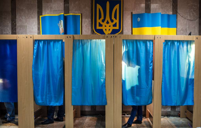 Ukraynada seçki başa çatdı -  Yenilənib  