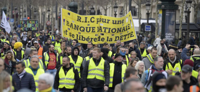     "Gilets jaunes":   39.300 manifestants samedi en France, dont 4.000 à Paris  