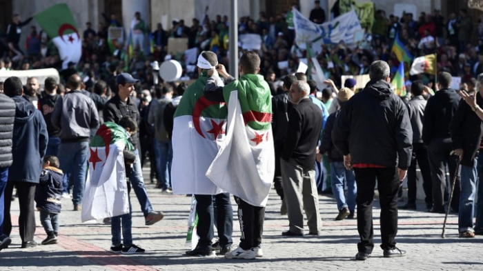 Weiter Massenproteste gegen Bouteflika