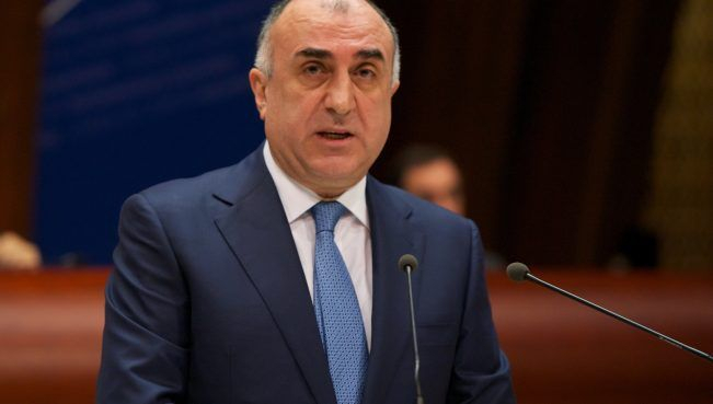     Canciller azerbaiyano:       Azerbaiyán es capaz de contribuir más a la cooperación Sur-Sur si se acaba la ocupación militar de Armenia  