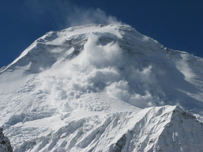   Two servicemen of Azerbaijani army fall under avalanche  