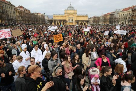 Croats protest against domestic violence