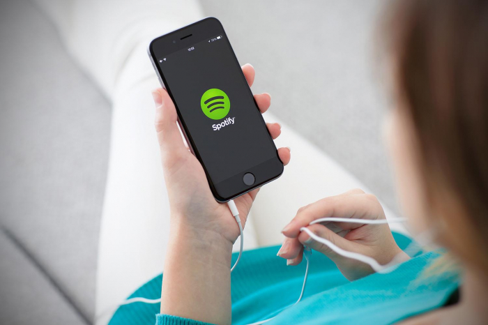 Spotify dépose plainte contre Apple