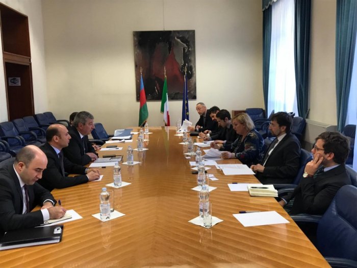   Azerbaijan, Italy hold political consultations  