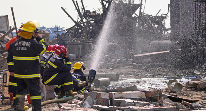   Sube el número de muertos por explosión en una planta química china  