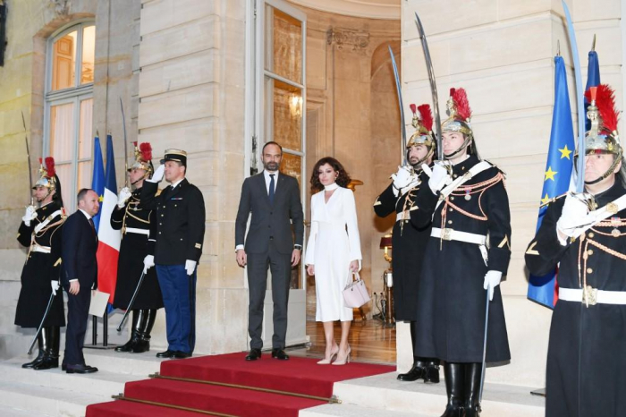  Mehriban Aliyeva se reunió con el Primer Ministro francés-  Fotos  