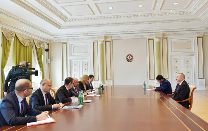   Ilham Aliyev recibió a Suma Chakrabarti-  Actualizado    