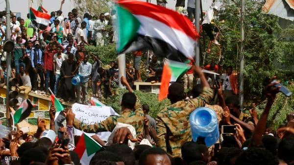 "الجمعة الدراماتيكية".. تفاصيل يوم لن ينساه السودان