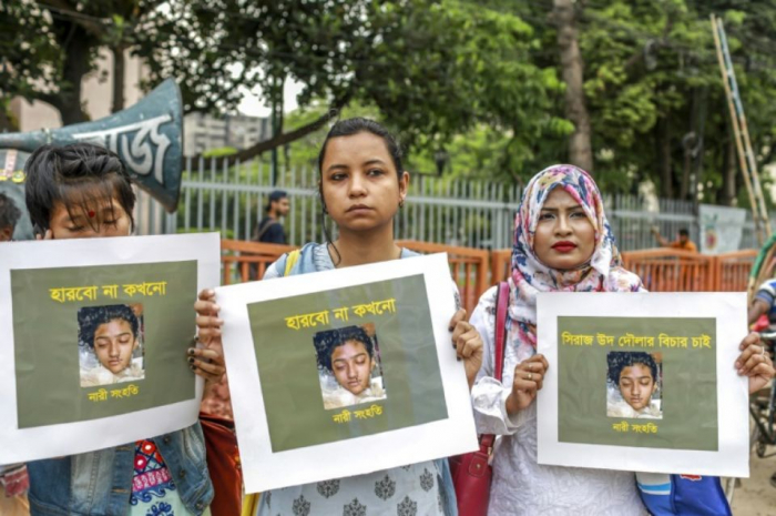 Emotion au Bangladesh après la mort d