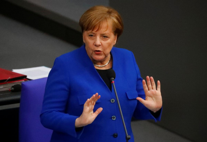 Merkel “Brexit”in təxirə salınmasını dəstəklədi  
