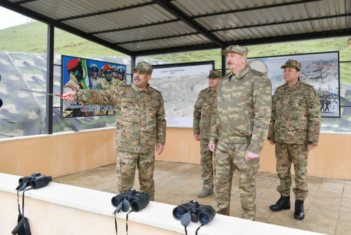 Le commandant en chef suprême a visité l’unité militaire du ministère de la Défense - PHOTOS
