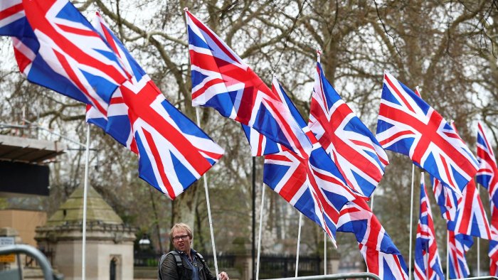 Britische Industrie profitiert vom Lageraufbau vor Brexit