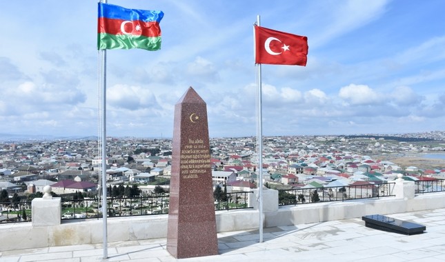 Azerbaijan honors fallen Ottoman-Turkish soldiers with Baku memorial