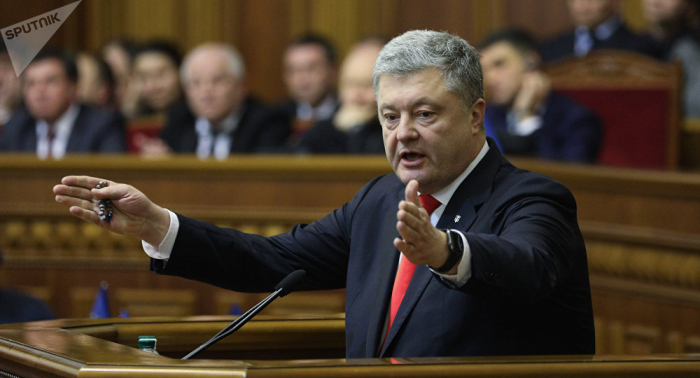 Poroshenko acepta celebrar debates con Zelenski en un estadio