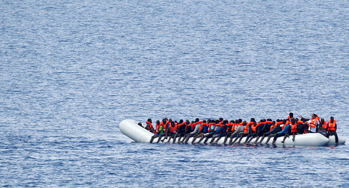 Llegan a Cádiz 19 inmigrantes en patera, 3 de ellos menores