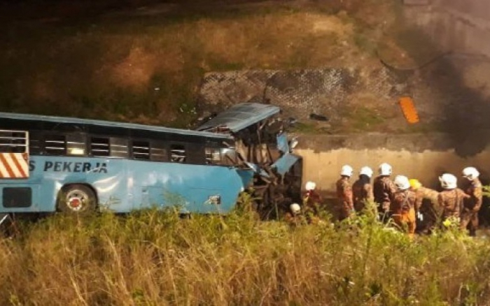 Malayziyada avtobus qəzası:  10 ölü, 33 yaralı 