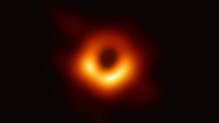   Esta es la primera imagen jamás tomada de un agujero negro  
